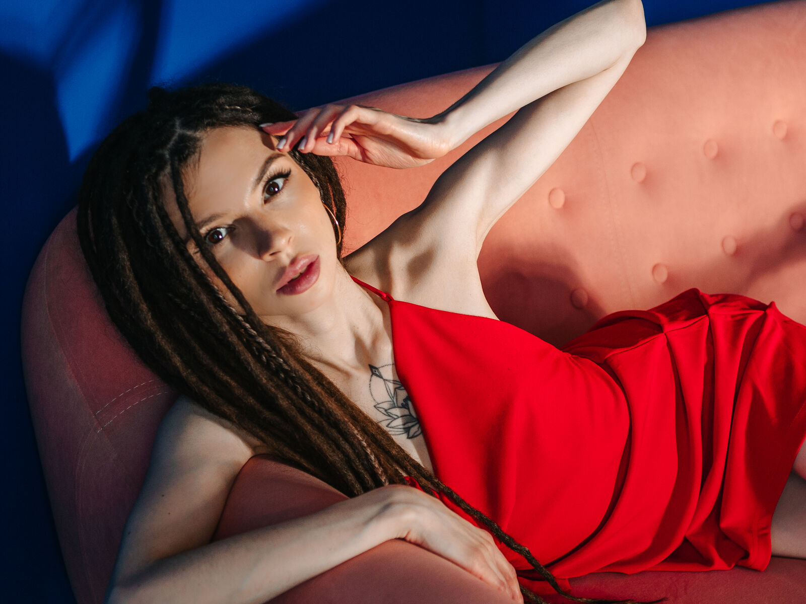 Live cam for EvaBellerose
