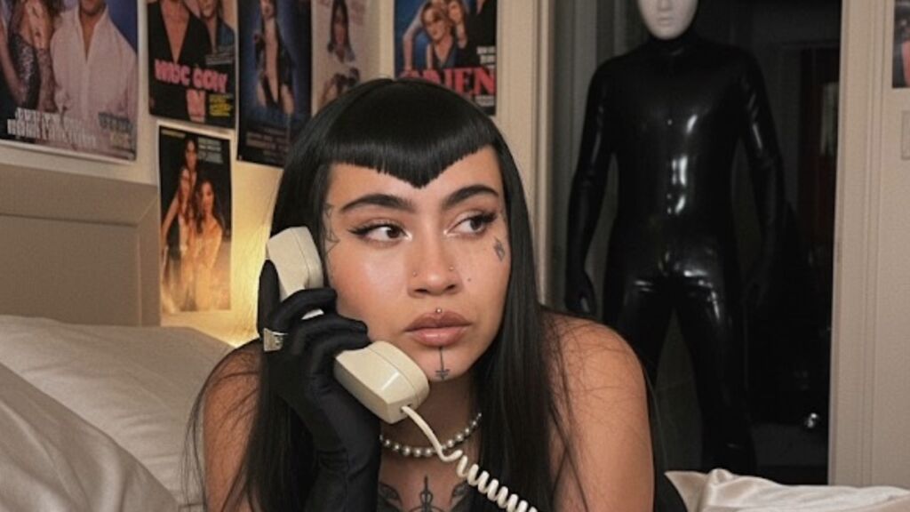 Sex chat gratuit in direct cu JessYves pe LiveJasmin