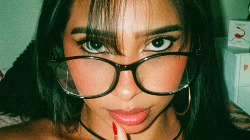 EvelinWatson's profile from Jasmin at GirlsOfJasmin'