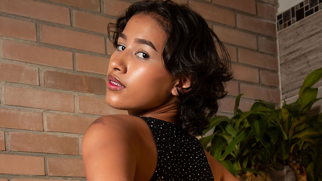 BeellaRouse live cam model at LiveJasmin