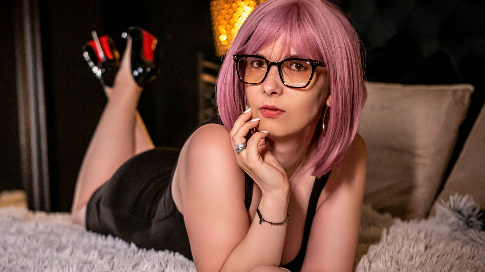 VivianaSky erotic portrait