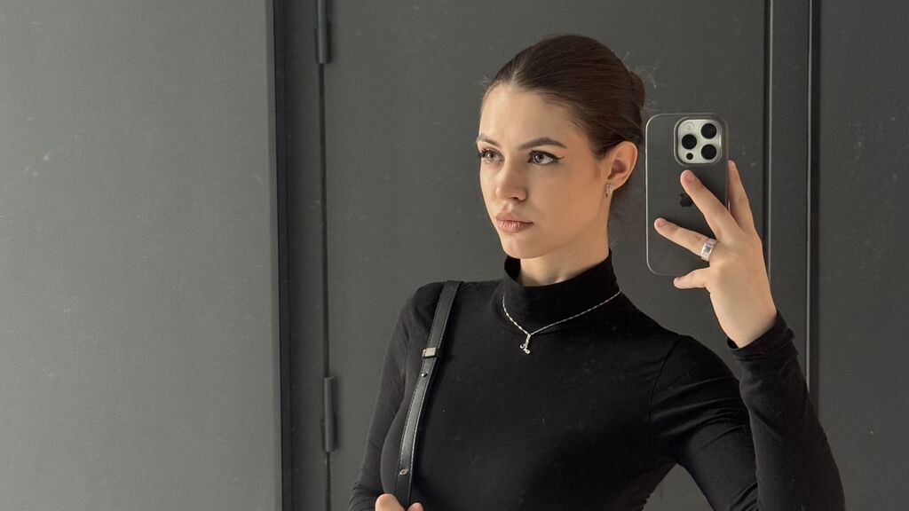 GemmaBrunger's profile from Jasmin at GirlsOfJasmin'