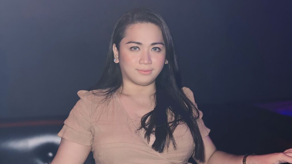 LevyMcGarden live cam model at LiveJasmin