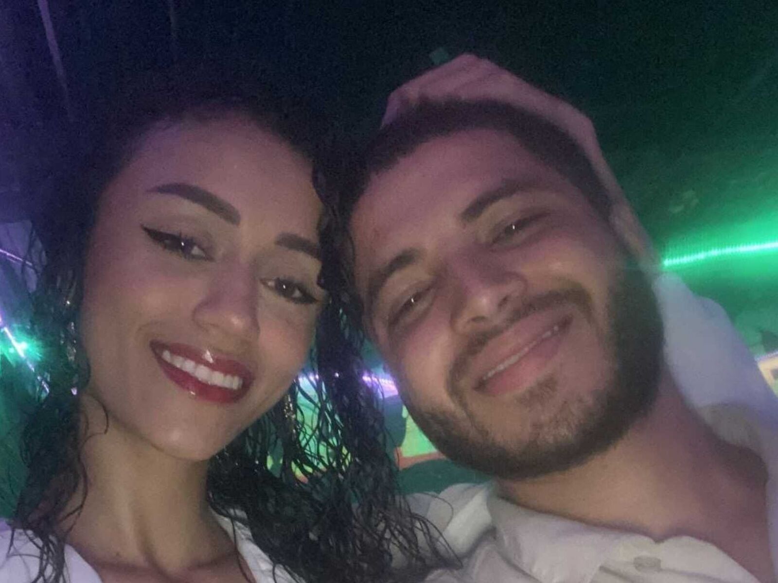 Live cam for MaxandAbby