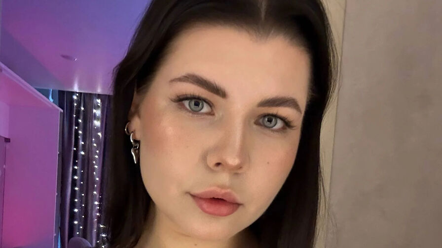 Watch OidaSirrine live on Sex Girls Blend