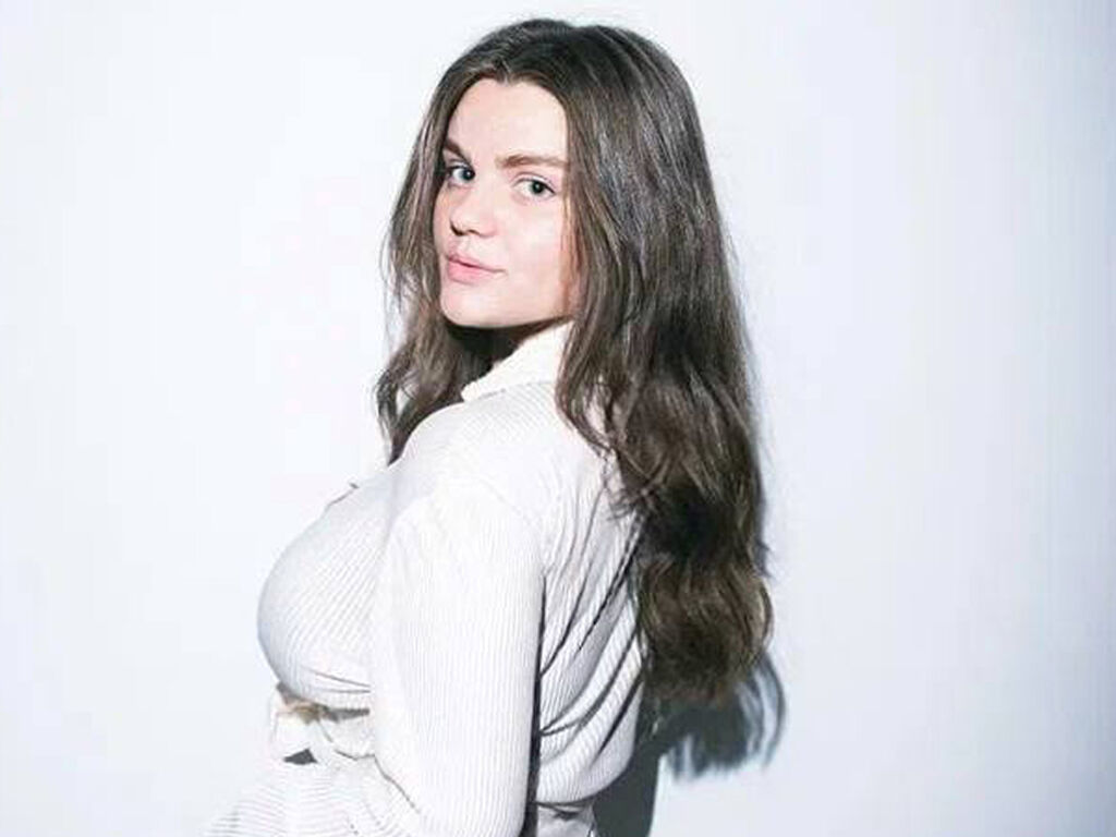 MelaniMell's Thumb Image