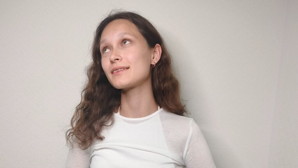 NeldaGingell online on GirlsOfJasmin