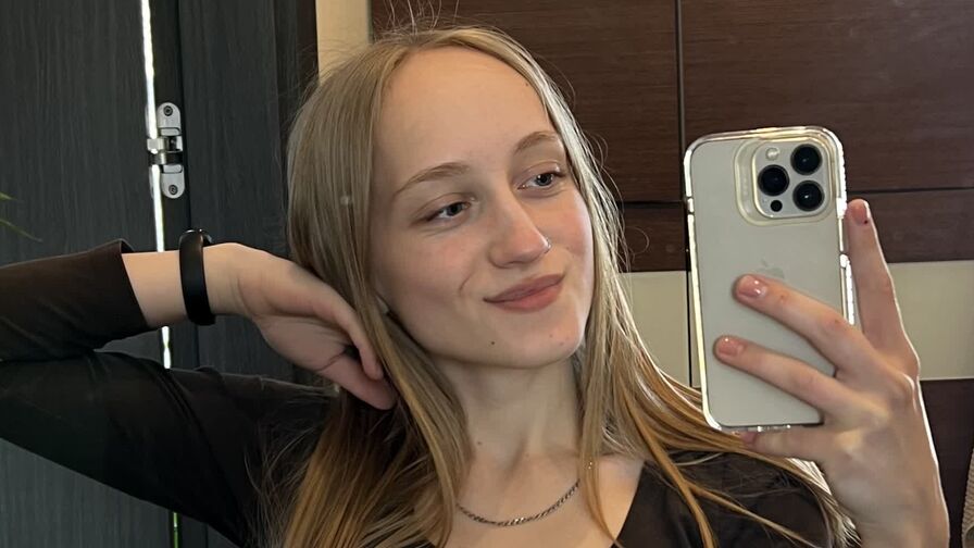 Watch EllaMarlow live on Widestreams