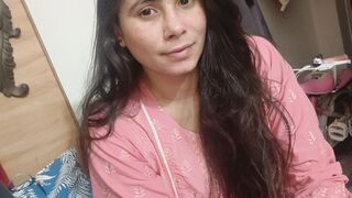 Free Nude IqraMughal