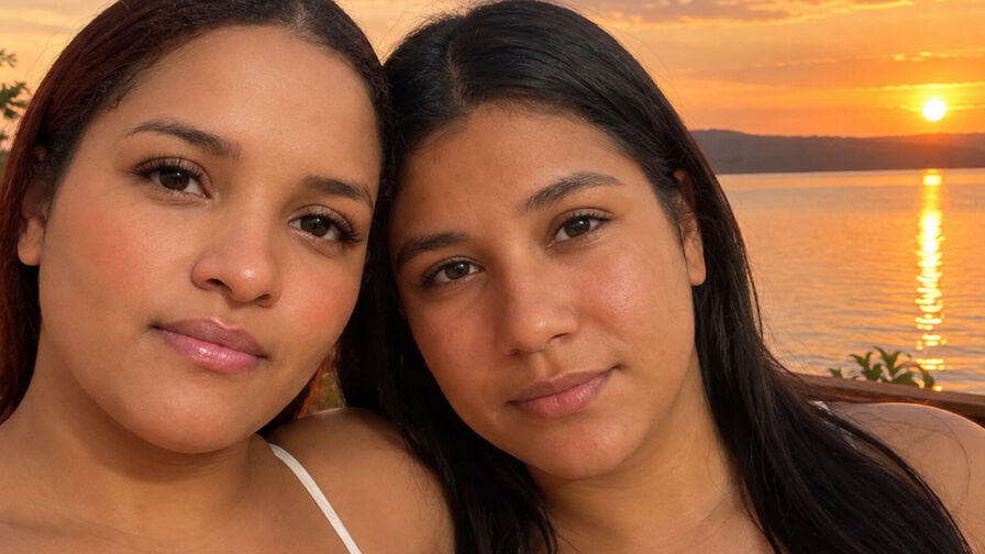 Watch AlmaAndLara live on Sex Zoom