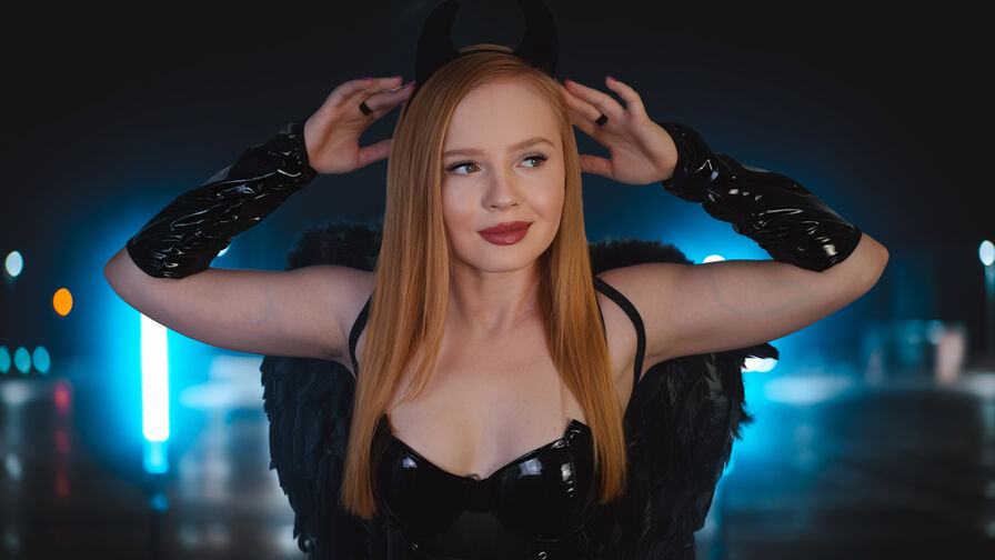 ChloeRichardson cam, ChloeRichardson webcam