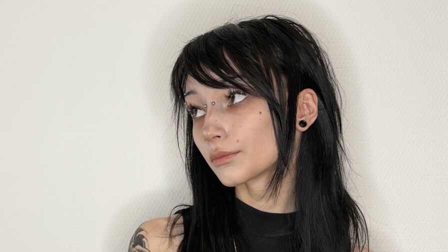 Live Porn Chat with IzettaBishel