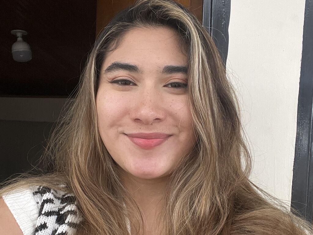 LunaaRivas – webcam model profile photo