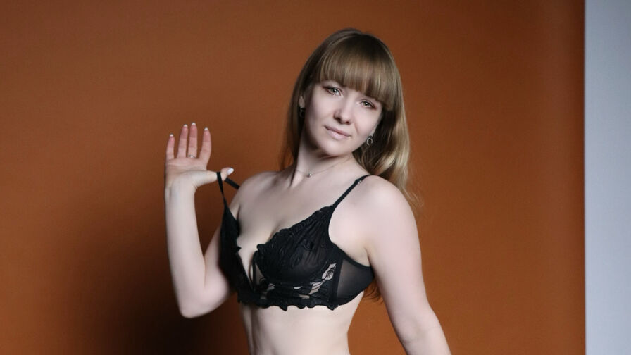 Watch DakotaFlower on RecordedMilf.com