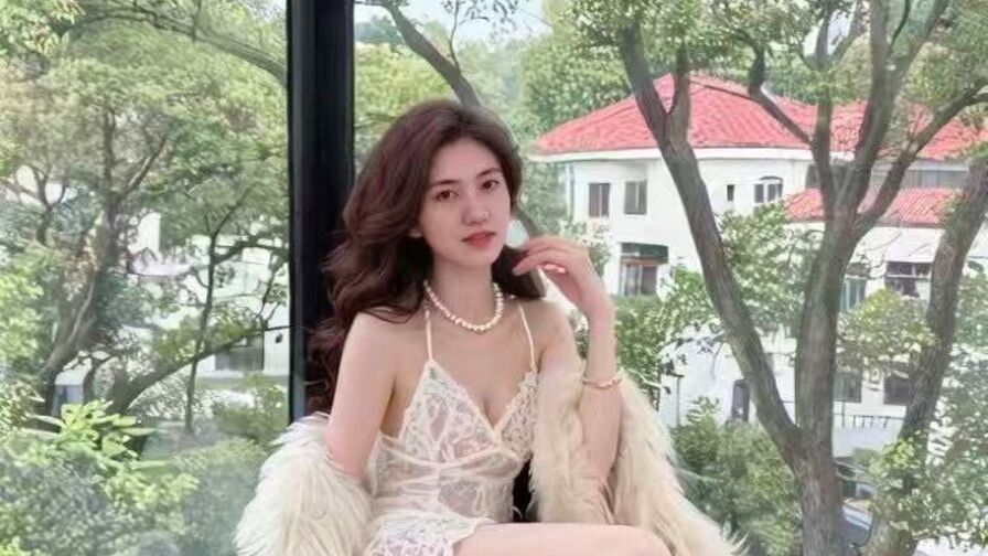 VIP Live Sex Chat with YueXiaomei