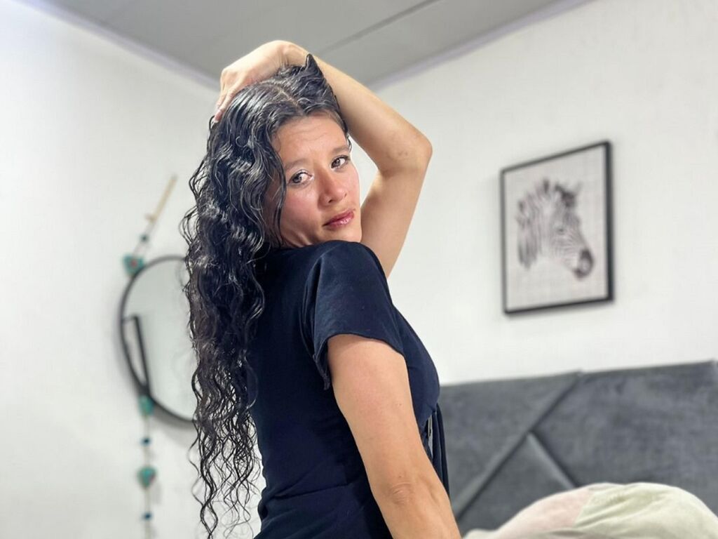 SereneCortezz Nude