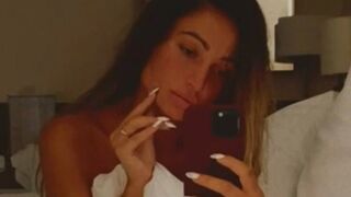 Free Nude MaryMaryson