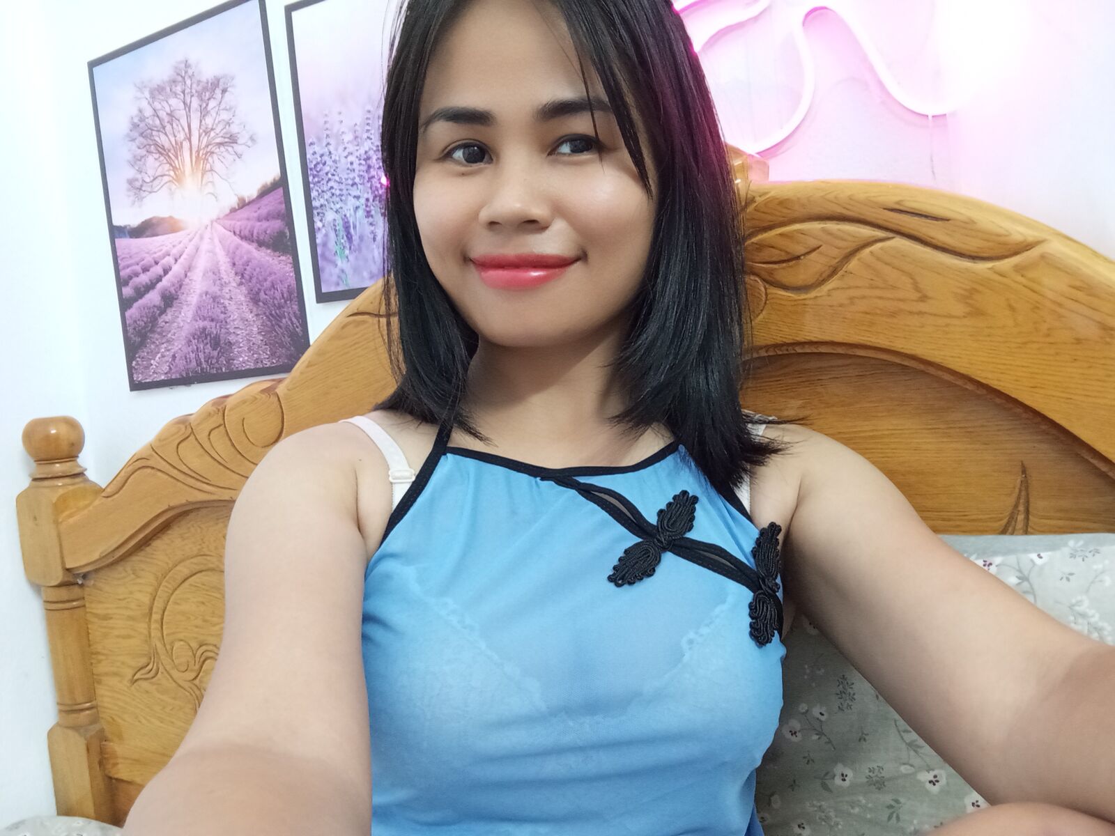 LeenaeYouj's live cam
