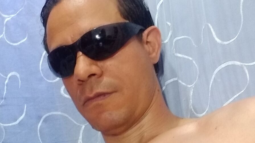 Watch justjuan live on shemalefreeporn.net