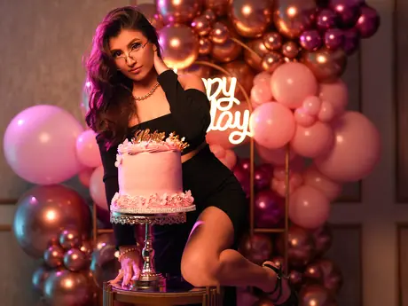 Chat with HannahCastillo