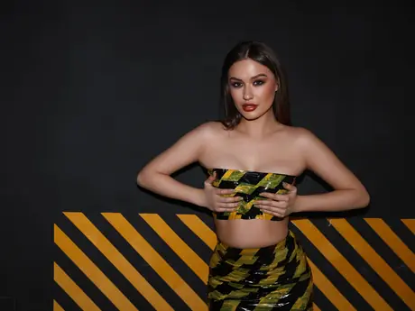 Chat with ChloeLavender