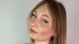 Kostenlos Nackt KeliBatterton