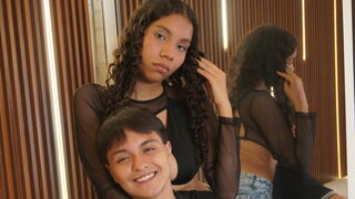 RicciRozzo Live Webcam on LiveJasmin