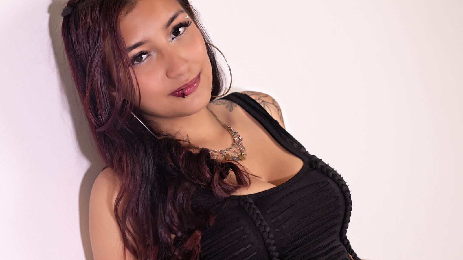 MillaZalazar erotic portrait