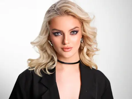 Chat with ViviennePower