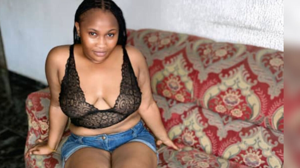 ShantellaQueen cover