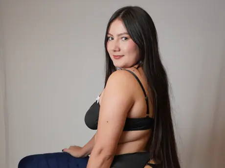 Chat with CamilaNoir