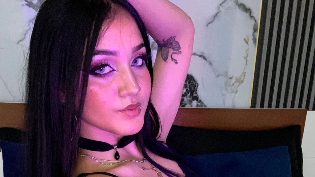 Carminfox online on GirlsOfJasmin