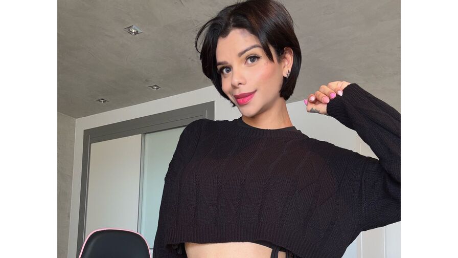Discover CrystalTorres on YoniPorn.com