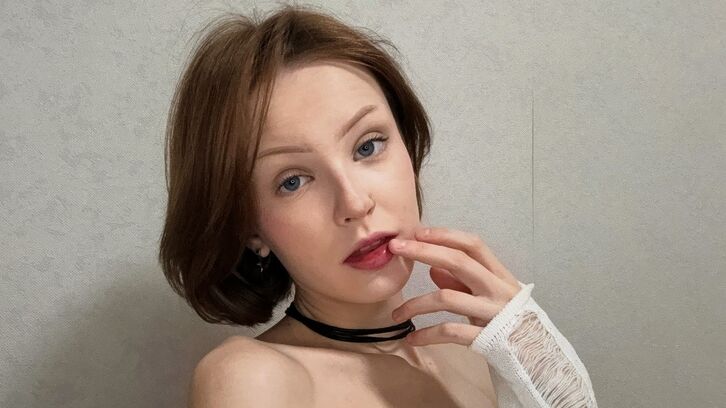 IvayaSato live webcam show