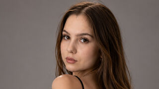 SharicePilla Live Webcam on LiveJasmin