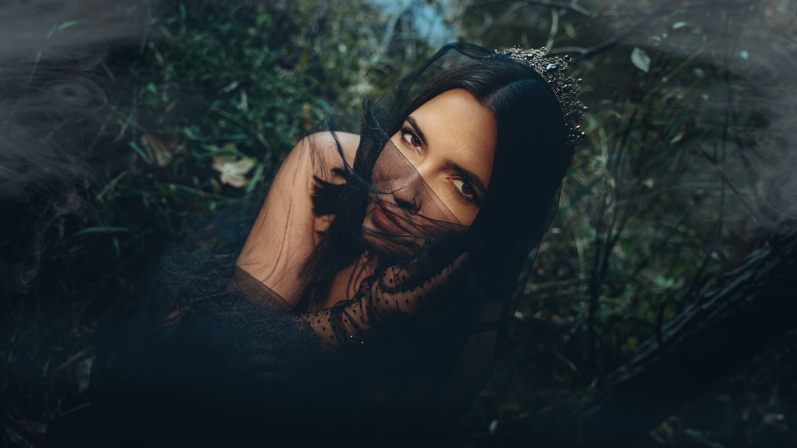 SaraVionne erotic portrait