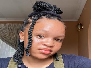 LillyPeachy LillyPeachy