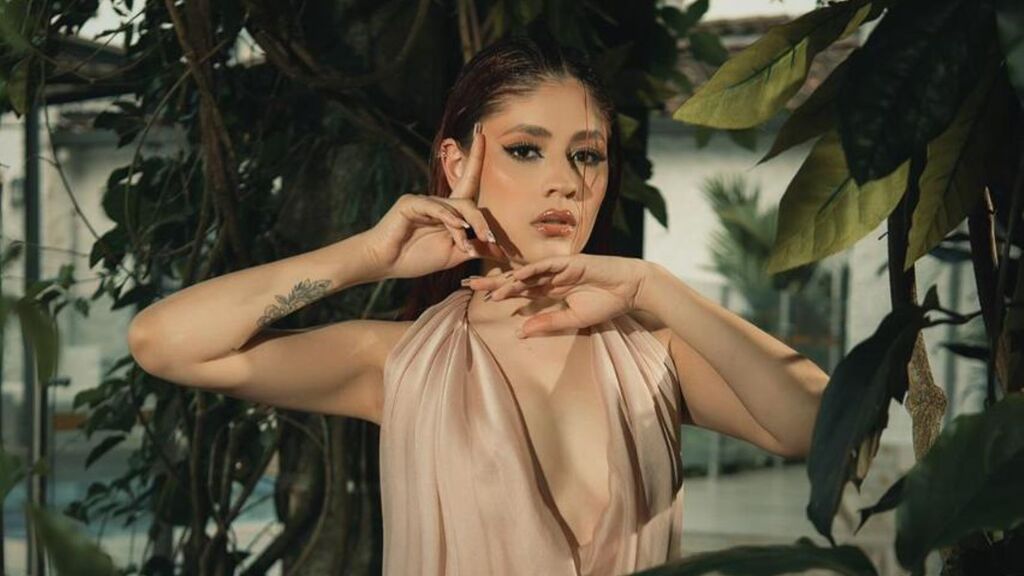 Live Chat with AriaWillss on LiveJasmin