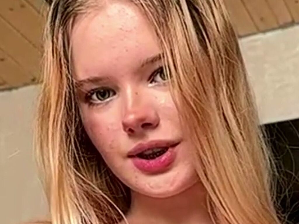 JeannettaCeraos from Web Night Cam