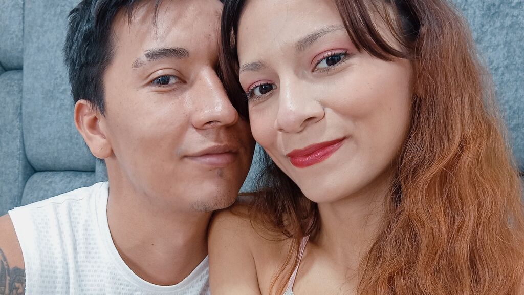 Sex chat gratuit in direct cu GabyAndHugo pe LiveJasmin