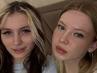 Webcam model AfraAndMegan from LiveJasmin