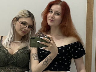 SilviaAndTayteLive Webcam