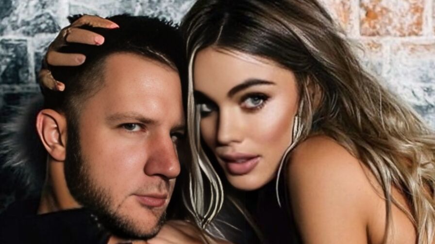 Watch LindyAndAndy live on Bodyboardeur
