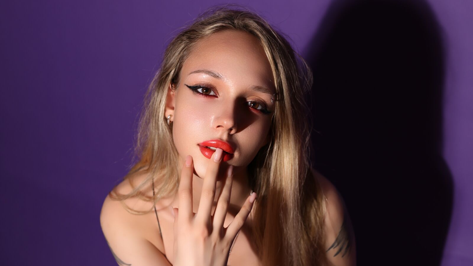 EmmaGilmore erotic portrait