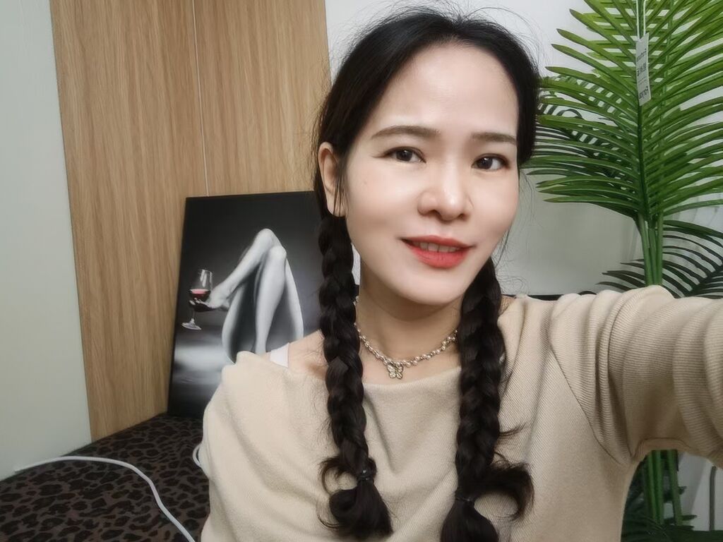 FastinaHsu adult webcam girl room