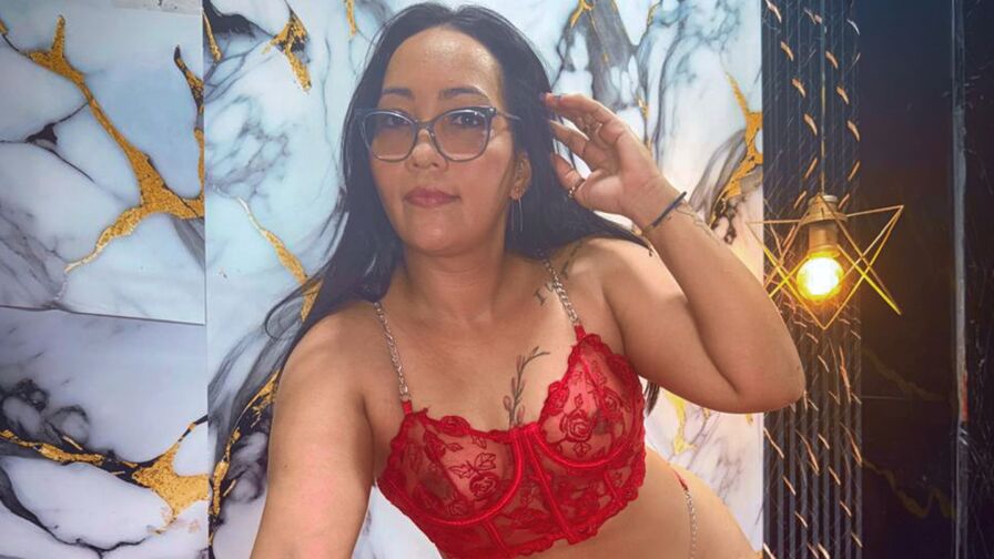Watch EmmaZanni live on Sex Zoom