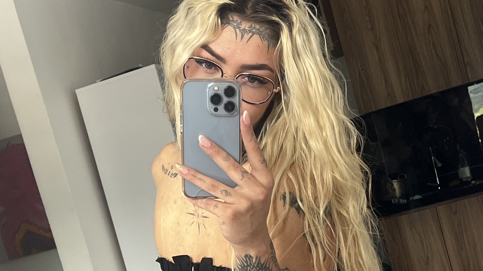 EvelynCortes erotic portrait
