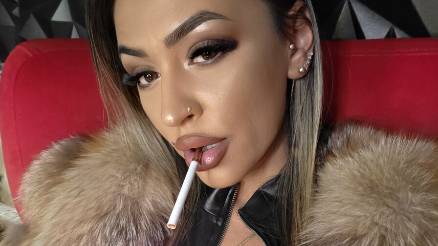 Discover LexaSawyer VIP show