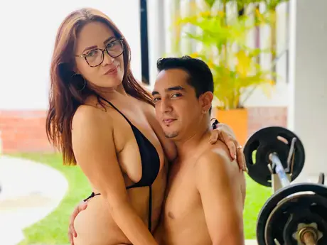 Chat with JohanaAndMiller