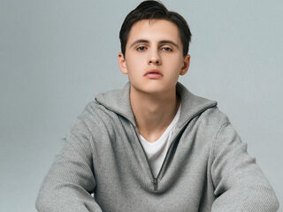 JefreyCarter is a webcam model from Russia age 20